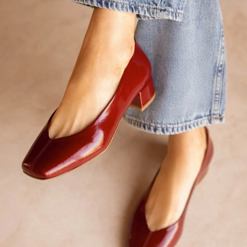 Bobbies Paris Size 40 (9us) Zélie low heel pumps in Cherry Gloss - NEW IN BOX - Picture 2 of 7
